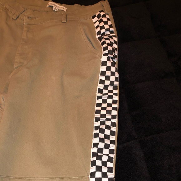 Cargo pants with checkered sides - Picture 4 of 4